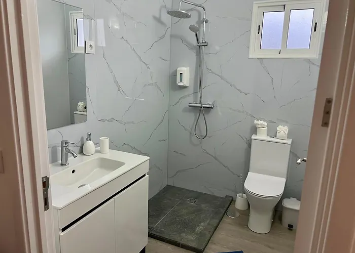 Bed & Breakfast Casa Caloura Ocean Deluxe & 3*