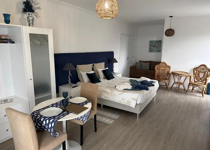 Casa Caloura Ocean Deluxe & Bed & Breakfast Lagoa (Azores)