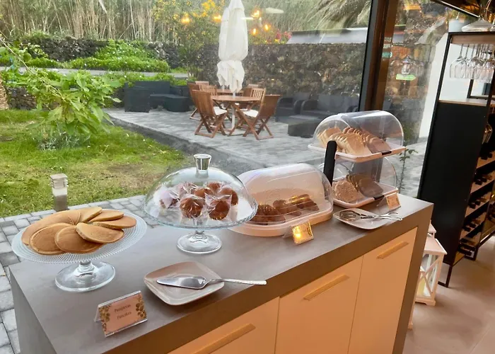 Casa Caloura Ocean Deluxe & 3* Lagoa (Azores)