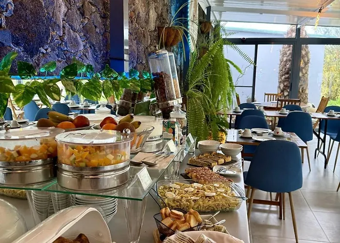 Bed & Breakfast Casa Caloura Ocean Deluxe &