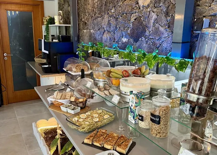 Casa Caloura Ocean Deluxe & Bed & Breakfast Lagoa (Azores)