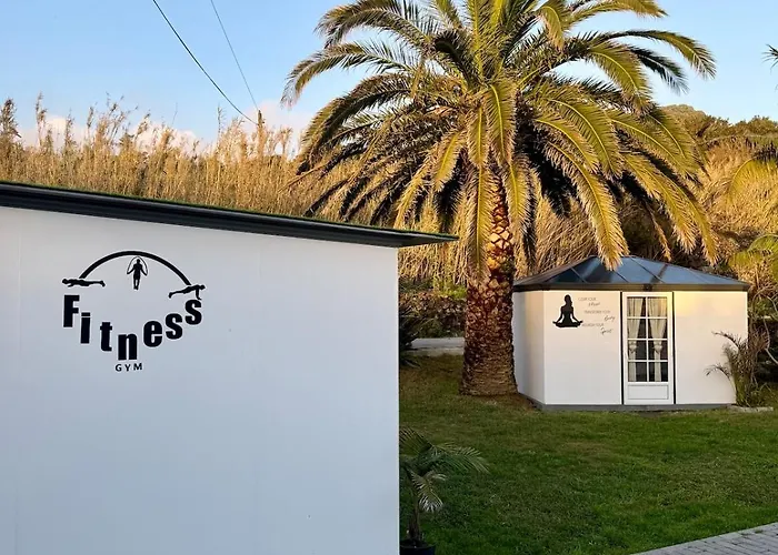 Bed & Breakfast Casa Caloura Ocean Deluxe & 3*