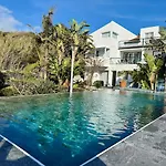 Casa Caloura Ocean Deluxe & Lagoa (Azores)