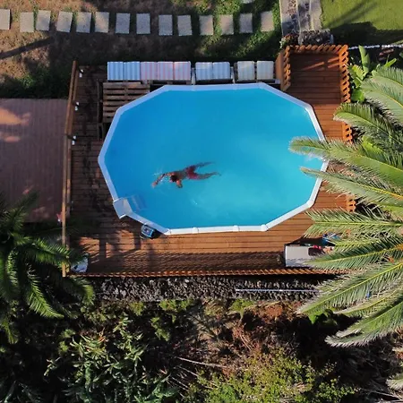 Bed & Breakfast Casa Caloura Ocean Deluxe &