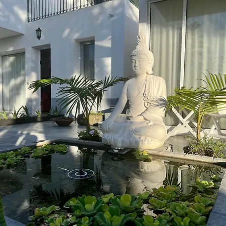 Bed & Breakfast Casa Caloura Ocean Deluxe &