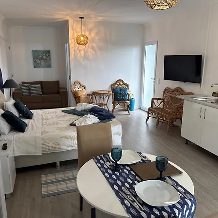 לינה וארוחת בוקר Casa Caloura Ocean Deluxe &
