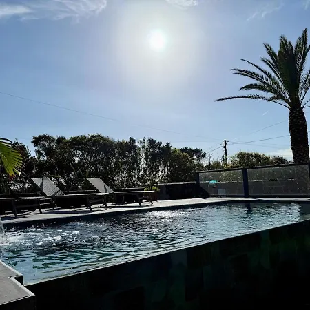 Bed & Breakfast Casa Caloura Ocean Deluxe & 3*