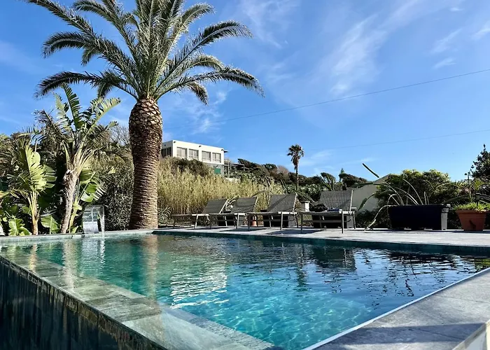 Casa Caloura Ocean Deluxe & Frühstückspension